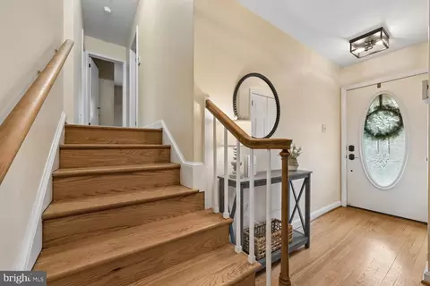 Entry Way - 1121 Tanley Rd, Silver Spring, MD 20904 photo 3 of 7
