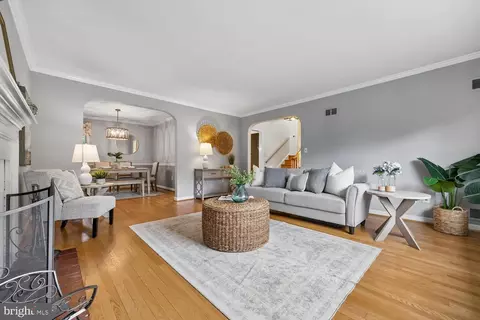 Living - 1121 Tanley Rd, Silver Spring, MD 20904 photo 5 of 7