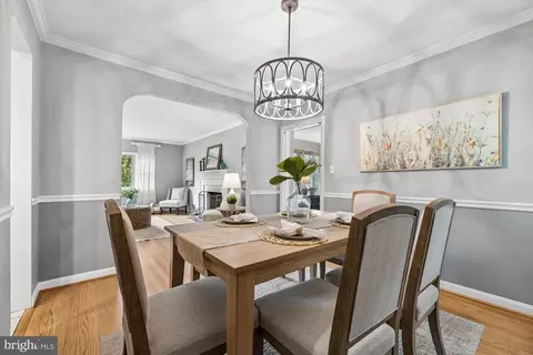 Dining - 1121 Tanley Rd, Silver Spring, MD 20904 photo 2 of 4