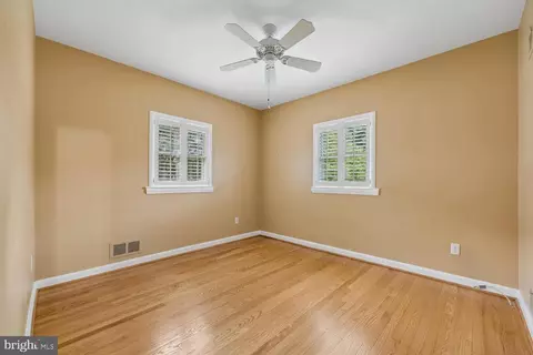 Bedroom - 1121 Tanley Rd, Silver Spring, MD 20904 photo 4 of 7