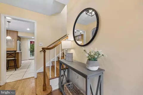 Entry Way - 1121 Tanley Rd, Silver Spring, MD 20904 photo 4 of 7