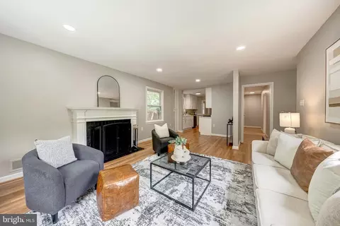 130 Whitmoor Ter, Silver Spring, MD 20901