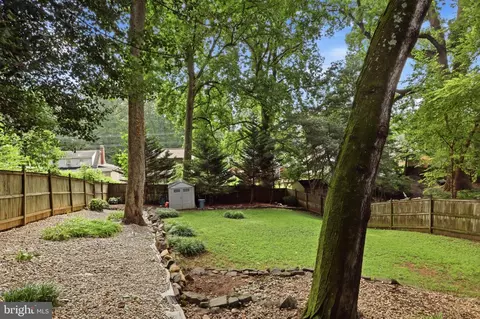 Exterior - 10211 Sutherland Rd, Silver Spring, MD 20901 photo 8 of 16