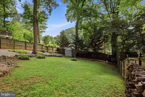 Exterior - 10211 Sutherland Rd, Silver Spring, MD 20901 photo 9 of 16