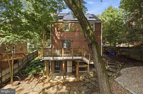 Exterior - 10211 Sutherland Rd, Silver Spring, MD 20901 photo 7 of 16