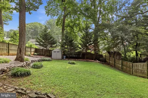 Exterior - 10211 Sutherland Rd, Silver Spring, MD 20901 photo 10 of 16