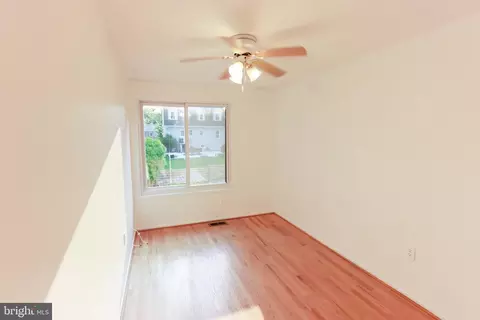 Bedroom - 10704 Lester St, Silver Spring, MD 20902 photo 2 of 5