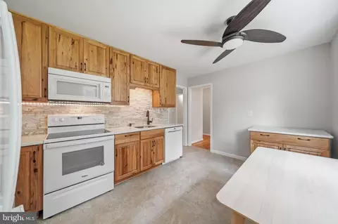 Other - 122 E Deer Park Dr, Gaithersburg, MD 20877 photo 1 of 11