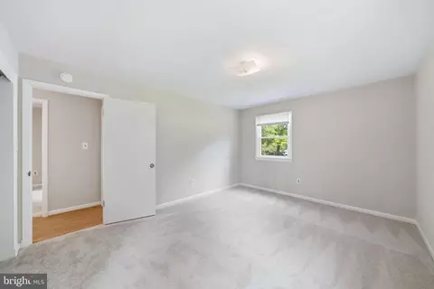 Bedroom - 122 E Deer Park Dr, Gaithersburg, MD 20877 photo 2 of 12