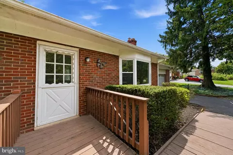 Exterior - 122 E Deer Park Dr, Gaithersburg, MD 20877 photo 12 of 12