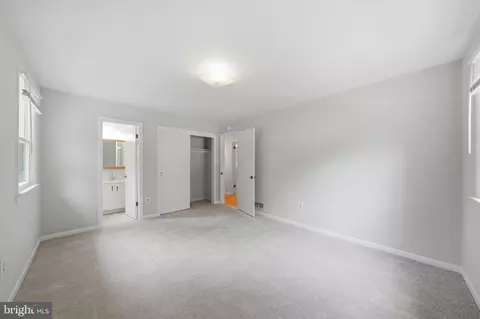 Bedroom - 122 E Deer Park Dr, Gaithersburg, MD 20877 photo 4 of 12