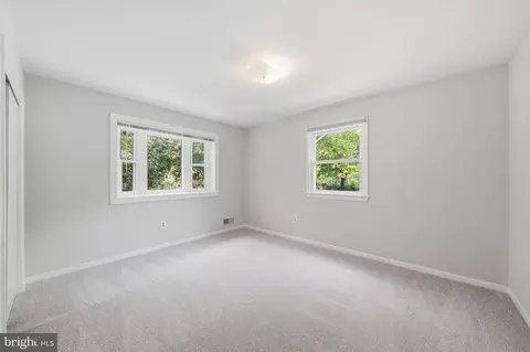 Bedroom - 122 E Deer Park Dr, Gaithersburg, MD 20877 photo 5 of 12