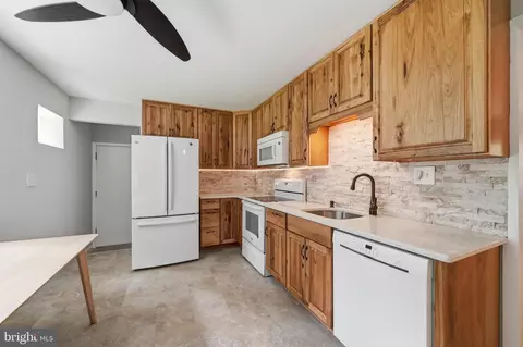 Kitchen - 122 E Deer Park Dr, Gaithersburg, MD 20877 photo 1 of 4