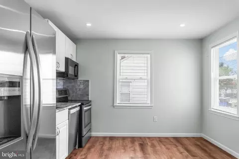 Entry Way - 2706 Terrapin Rd, Silver Spring, MD 20906 photo 4 of 5