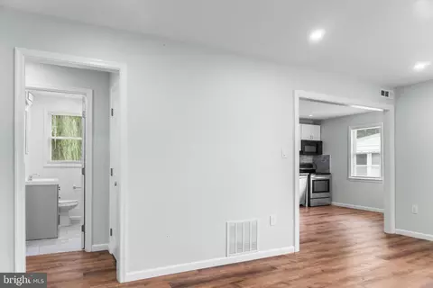 Entry Way - 2706 Terrapin Rd, Silver Spring, MD 20906 photo 5 of 5