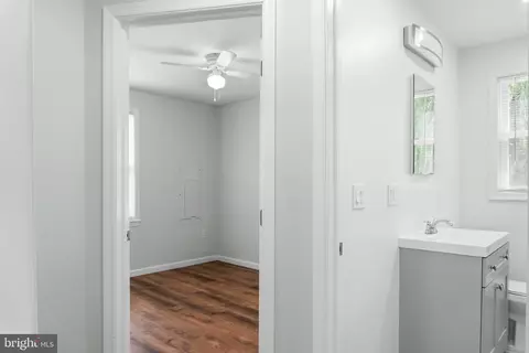Entry Way - 2706 Terrapin Rd, Silver Spring, MD 20906 photo 2 of 5