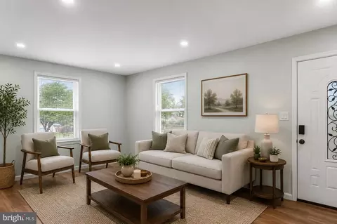 Living - 2706 Terrapin Rd, Silver Spring, MD 20906 photo 1 of 2