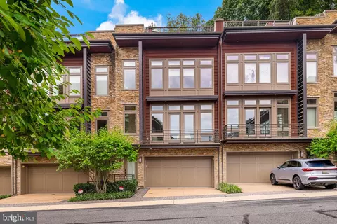 5206 Willet Bridge Ct, Bethesda, MD 20816
