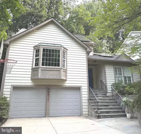 2327 Ashboro Dr, Chevy Chase, MD 20815