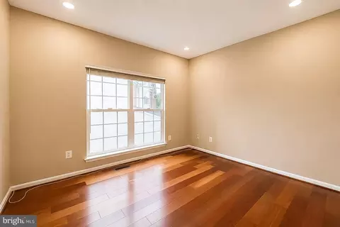 Living - 18305 Bubbling Spring Ter, Boyds, MD 20841 photo 8 of 14