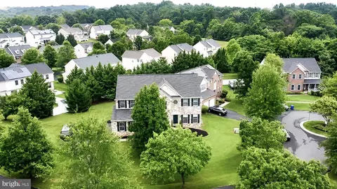 View/Area - 18305 Bubbling Spring Ter, Boyds, MD 20841 photo 3 of 5