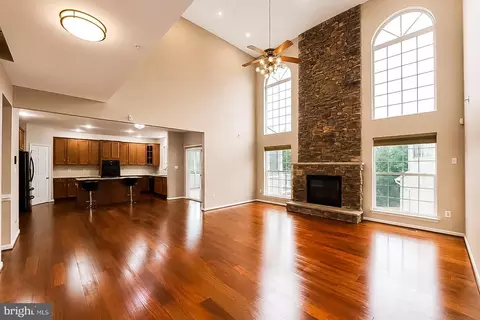 Living - 18305 Bubbling Spring Ter, Boyds, MD 20841 photo 3 of 14