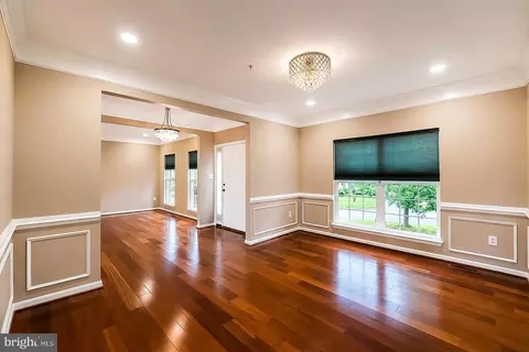 Living - 18305 Bubbling Spring Ter, Boyds, MD 20841 photo 2 of 14