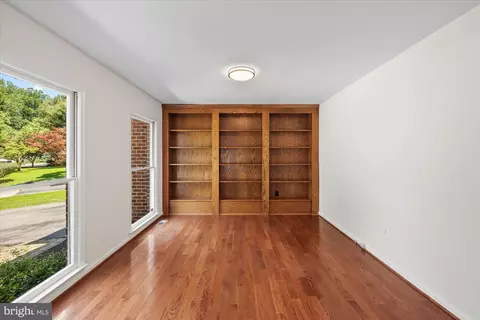 Living - 13242 Osterport Dr, Silver Spring, MD 20906 photo 1 of 6