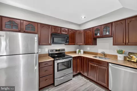 Kitchen - 13143 Musicmaster Dr #127, Silver Spring, MD 20904 photo 3 of 3
