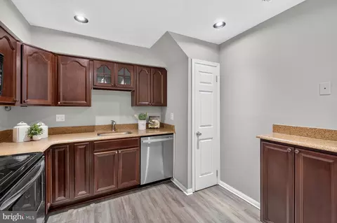 Kitchen - 13143 Musicmaster Dr #127, Silver Spring, MD 20904 photo 1 of 3