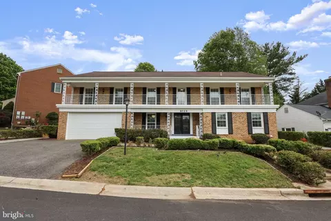 9725 Lookout Pl, Gaithersburg, MD 20886