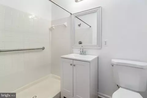 Bath - 14101 Fall Acre Ct #3-22, Silver Spring, MD 20906 photo 1 of 2