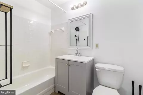 Bath - 14101 Fall Acre Ct #3-22, Silver Spring, MD 20906 photo 2 of 2
