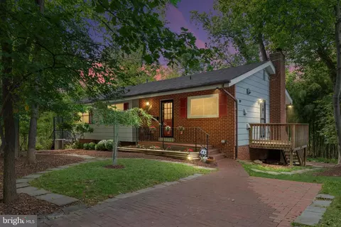 5707 Halpine Rd, Rockville, MD 20851