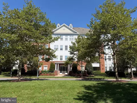 315 King Farm Blvd #301, Rockville, MD 20850