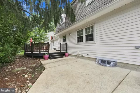 Exterior - 1500 Arbor View Rd, Silver Spring, MD 20902 photo 8 of 10