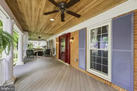 Exterior - 1500 Arbor View Rd, Silver Spring, MD 20902 photo 1 of 10