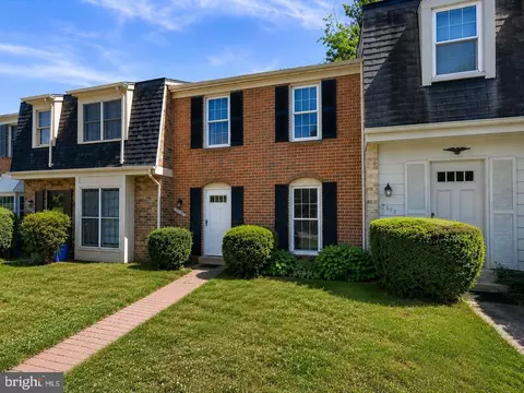 19943 Spur Hill Dr, Montgomery Village, MD 20886