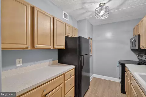 Kitchen - 3301 Hewitt Ave #403, Silver Spring, MD 20906 photo 1 of 3
