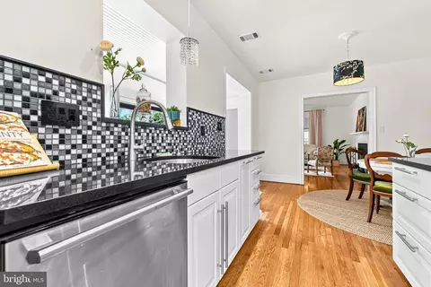 Kitchen - 705 Bonifant St, Silver Spring, MD 20910 photo 3 of 4