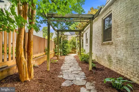Exterior - 705 Bonifant St, Silver Spring, MD 20910 photo 12 of 13