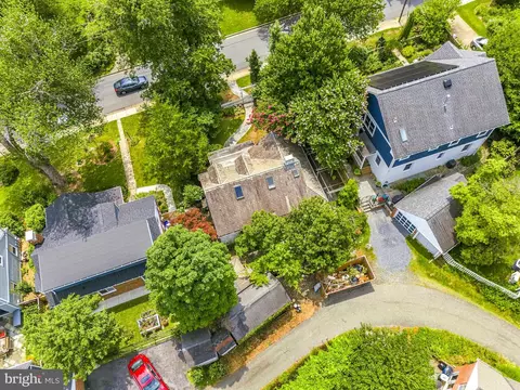 View/Area - 705 Bonifant St, Silver Spring, MD 20910 photo 1 of 2