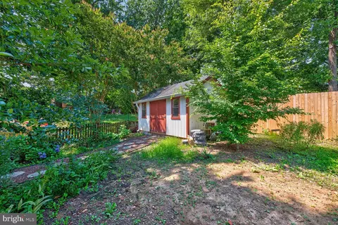 Exterior - 220 Thistle Dr, Silver Spring, MD 20901 photo 9 of 9