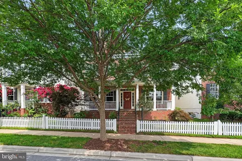 22780 Sweetspire Dr, Clarksburg, MD 20871
