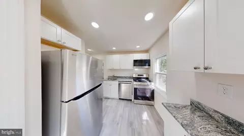 Entry Way - 11707 Dewey Rd, Silver Spring, MD 20906 photo 3 of 13