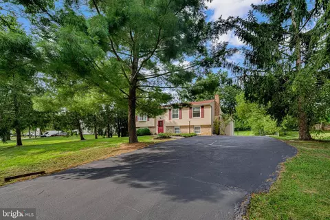 Other - 19130 Dowden Cir, Poolesville, MD 20837 photo 2 of 15