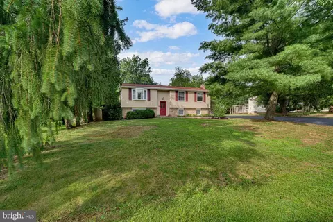 Other - 19130 Dowden Cir, Poolesville, MD 20837 photo 1 of 15