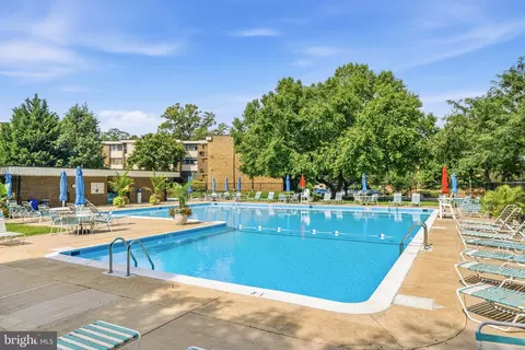 2103 Walsh View Ter #102, Silver Spring, MD 20902 photo 30