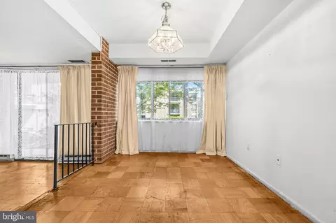 2103 Walsh View Ter #102, Silver Spring, MD 20902 photo 12