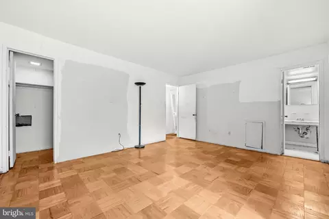 2103 Walsh View Ter #102, Silver Spring, MD 20902 photo 21